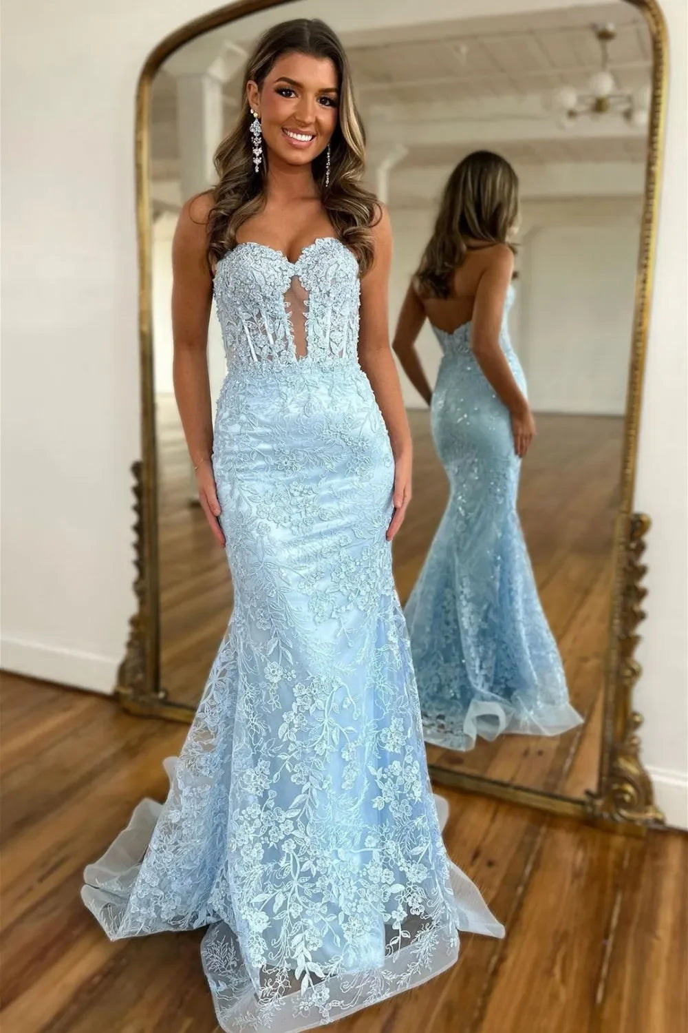Elegant Black Sweetheart Lace Appliques Mermaid Long Prom Dress for a Classic Look BM bride