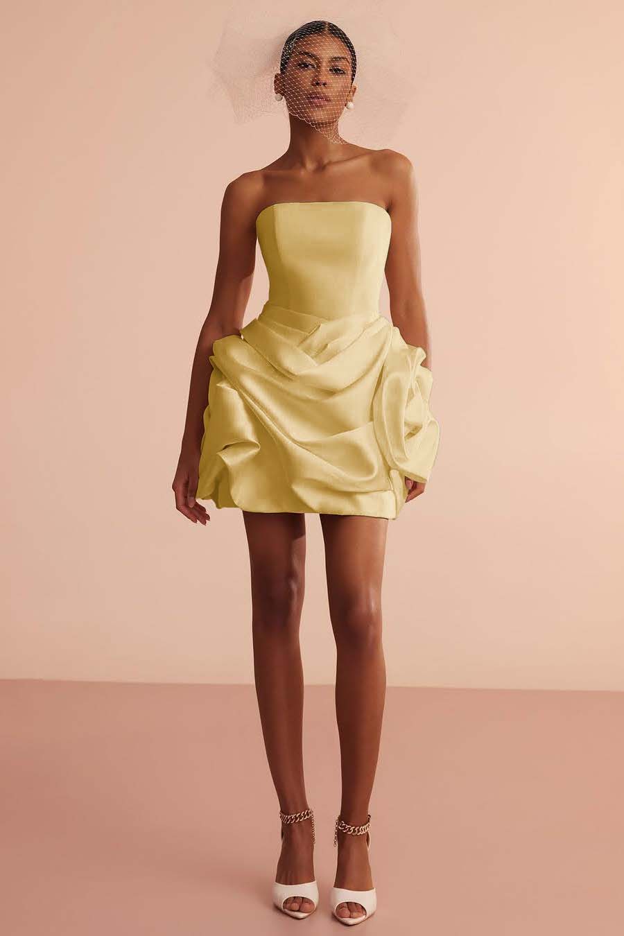 Glamorous Strapless Sleeveless Short Prom Dress With Pleated