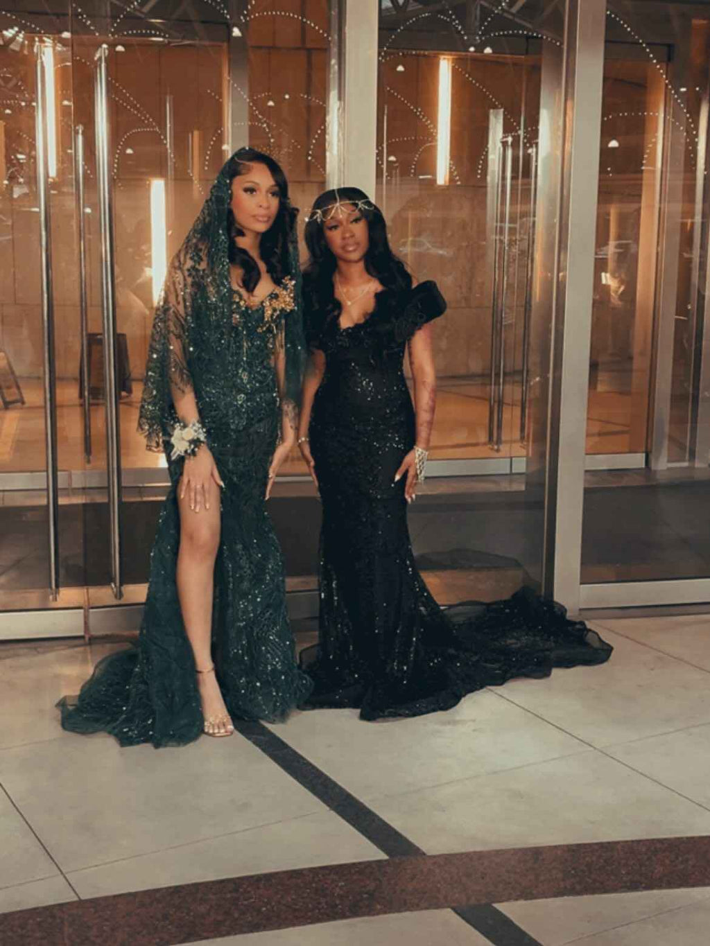 Emerald Empress - Dark Green Sequin Mermaid Prom Dress with Gold Tassel Bodice & Sheer Cape