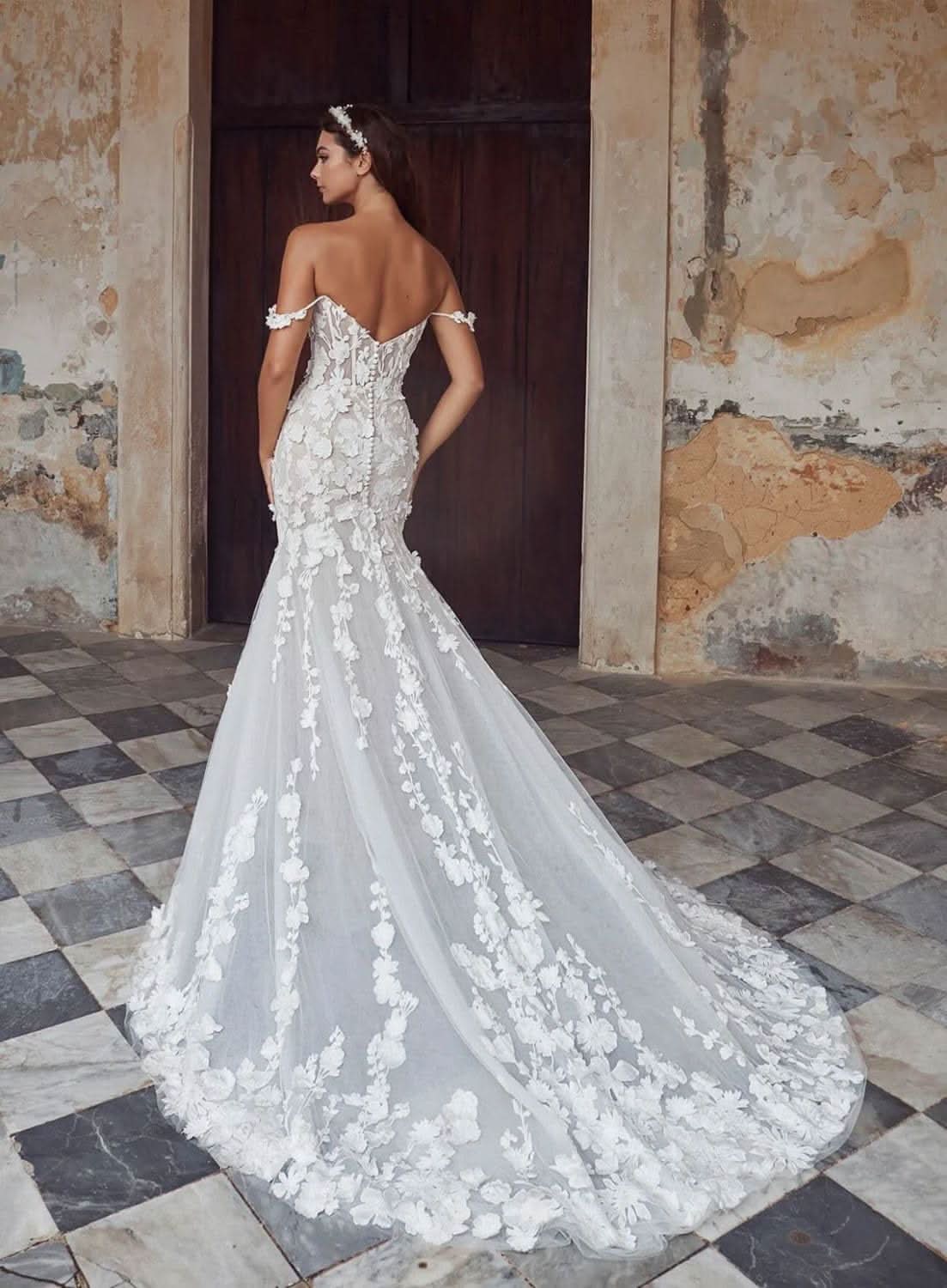 Loyeloy Women's Wedding Dresses for Bride 2025 Sexy V Neck Slit Lace Bridal Wedding Gowns for Bride YJ010