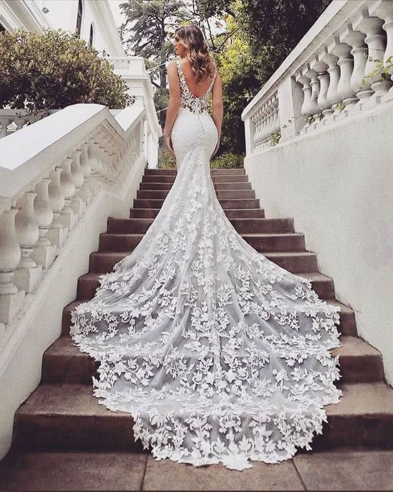 Loyeloy Women's Wedding Dresses for Bride 2025 Sexy V Neck Slit Lace Bridal Wedding Gowns for Bride YJ010