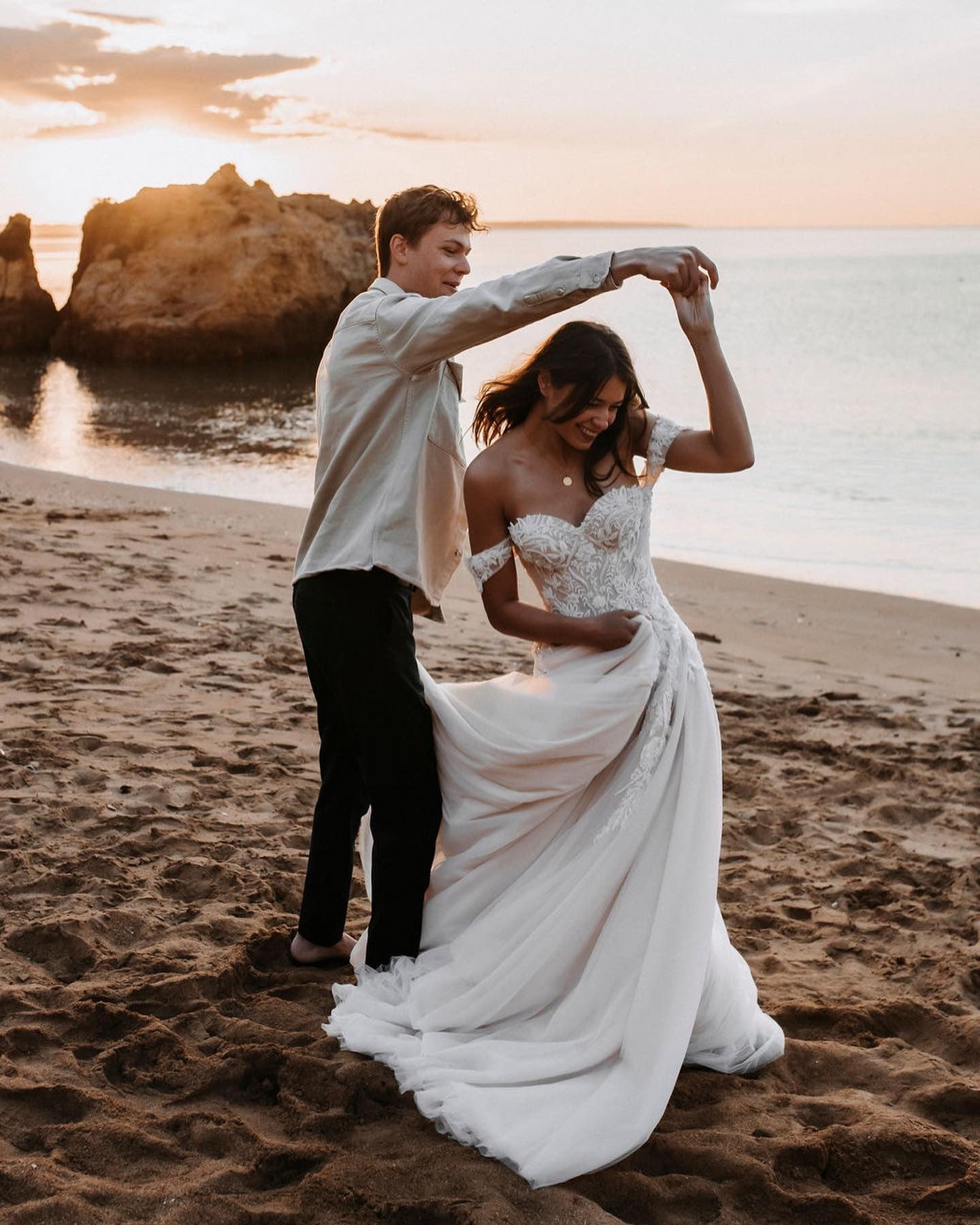 Off-the-Shoulder Tulle Train A-Line Wedding Dress with Lace Appliques BM bride