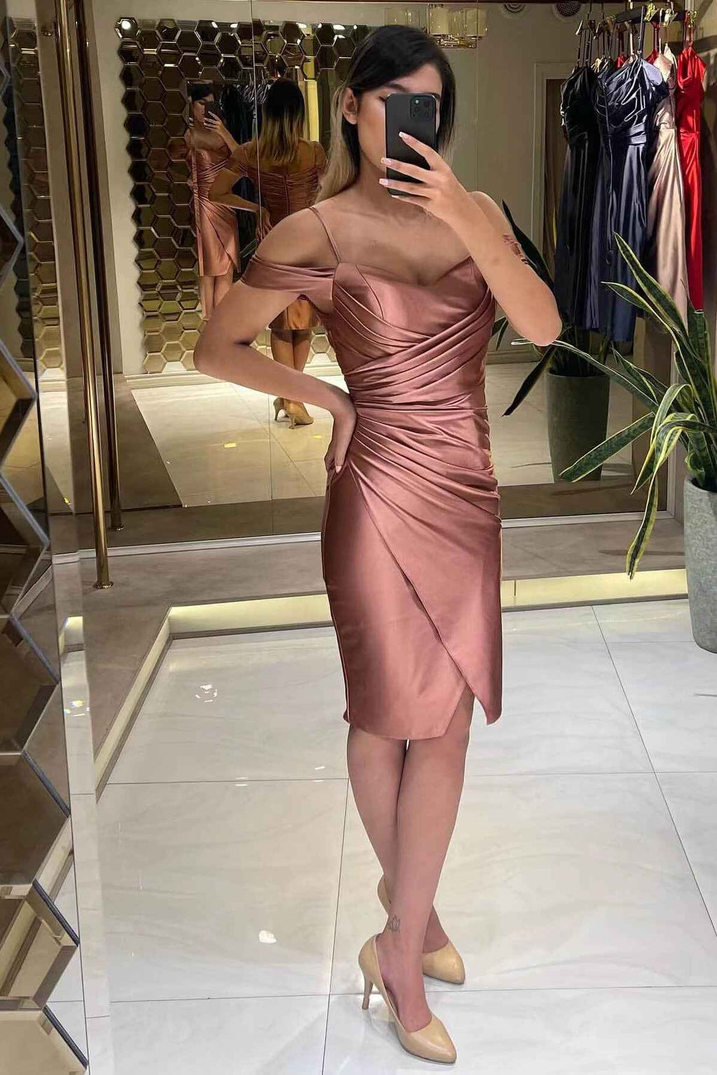 Sleeveless Short Mermaid Pleated Prom Dress Spaghetti Strap With Front Split