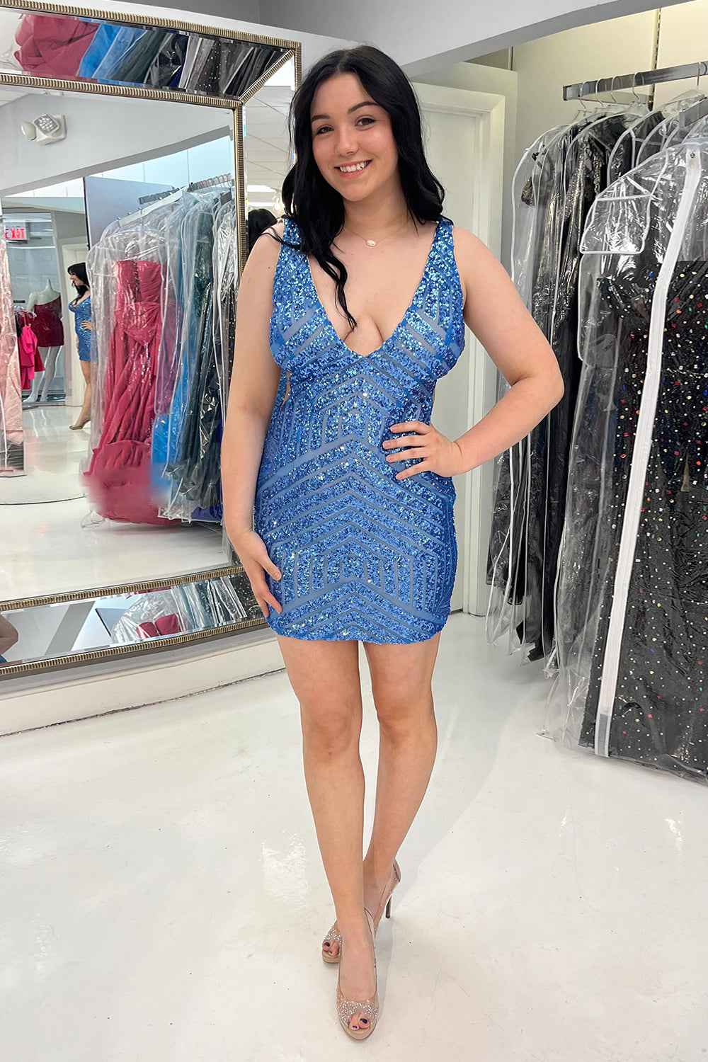 Fuchsia Sequins V-Neck Tight Homecoming Dress Bmbride