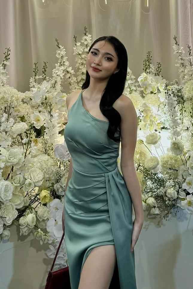 One Shoulder Sleeveless Mermaid Split Long Prom Dress With Ruffles