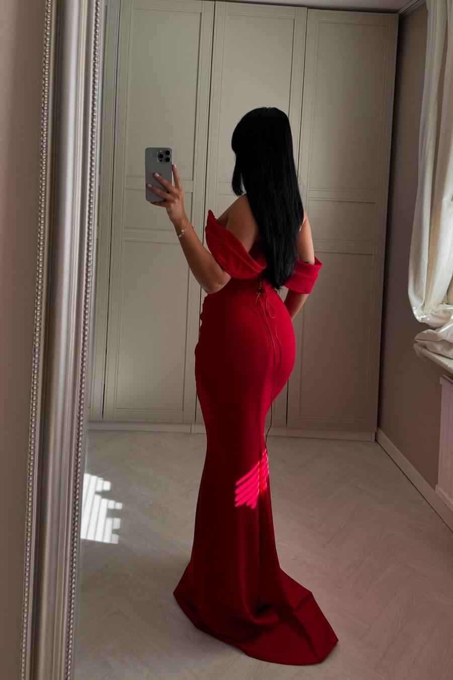 Off the Shoulder Sleeveless Long Mermaid Prom Dress With Pleated