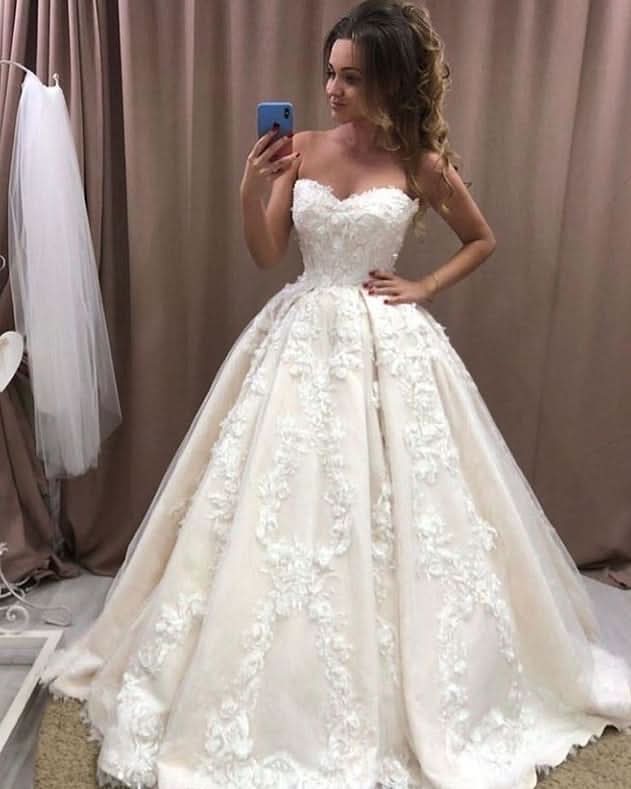 Long Ball Gown Sweetheart Wedding Dress with Floral Lace Appliques BM bride