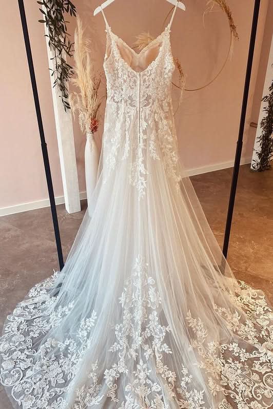 A-Line Sweetheart Spaghetti-Straps Tulle Wedding Dress With Lace Appliques BM bride