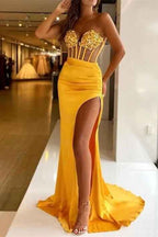 Chic Strapless Sweetheart Sleeveless Pleated Mermaid Split Prom With Sequins