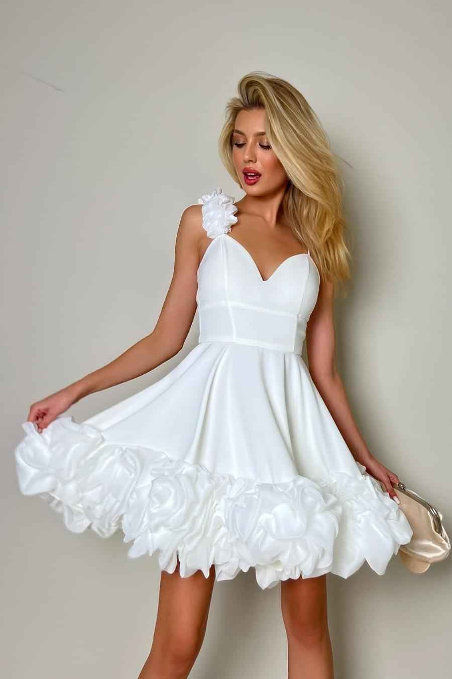 Chic Straps Sleeveless Short Prom Dress With Ruffles Pleated