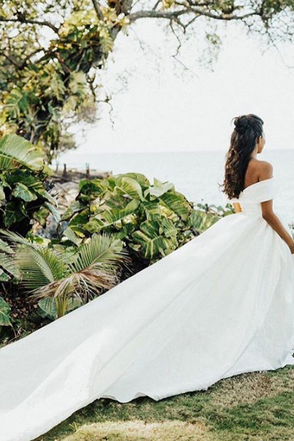 White V-Neck Off-the-Shoulder Ball Gown Wedding Dress with Lace BM bride