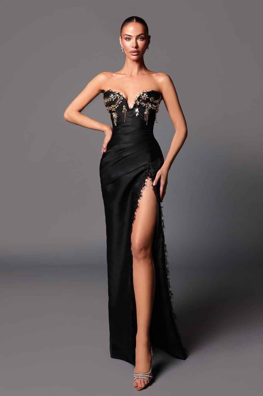 Chic Black Strapless Sleeveless Mermaid Beadings Long Prom Dress With Split