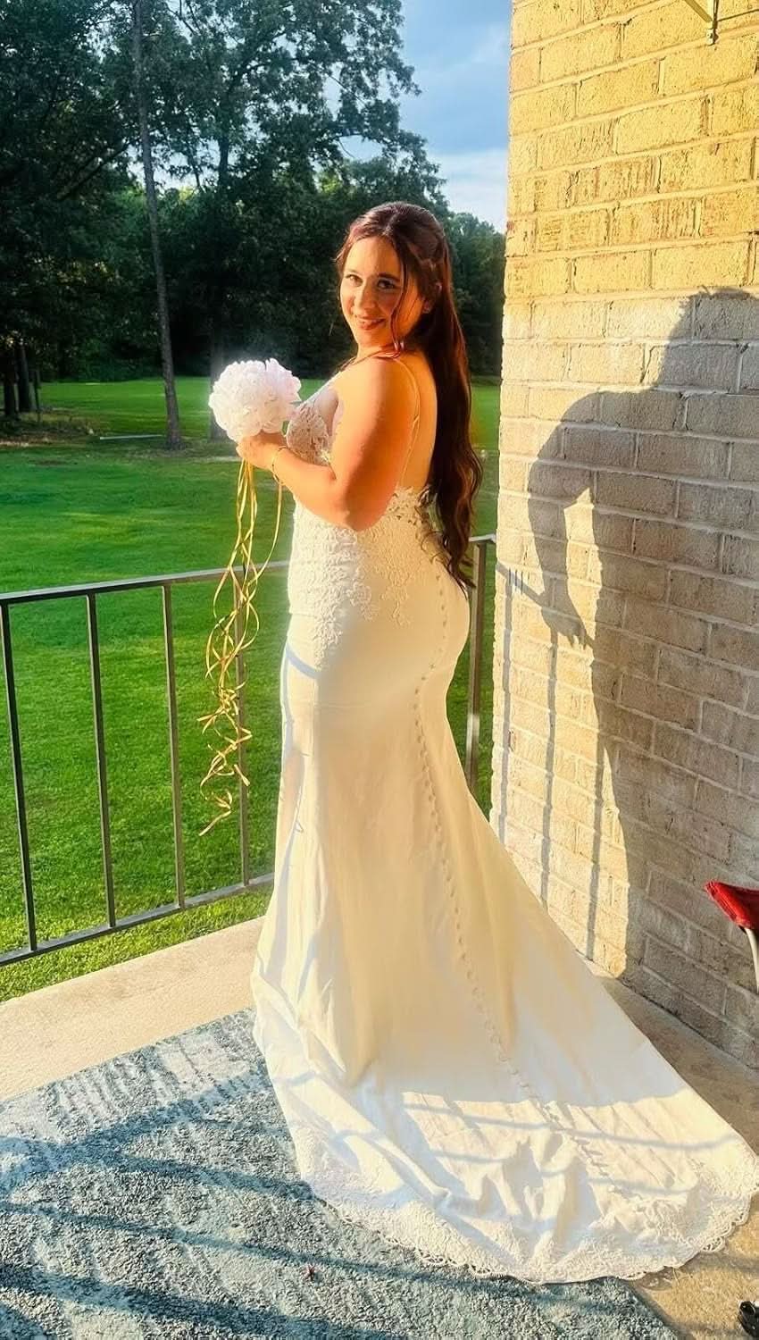 Women's Beach Spaghetti Strap Wedding Dresses for Bride 2025 Boho Long Lace Bridal Gowns for Wedding