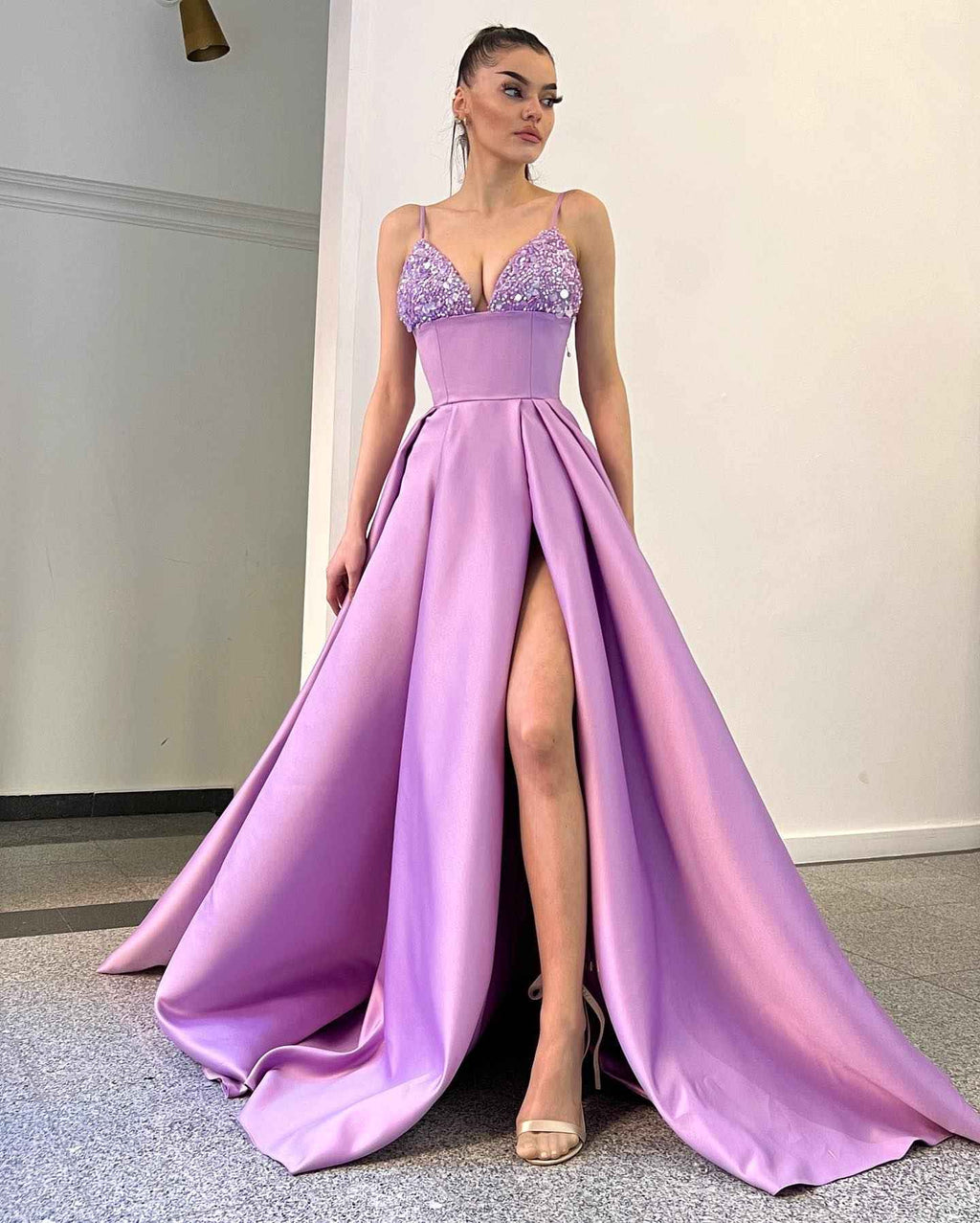Chic Spaghetti Strap Sleeveless Sequins A Line Prom Dress With Front Split