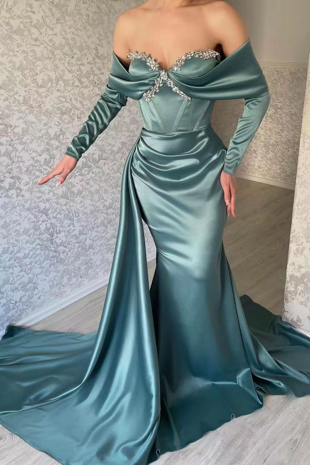 Elegant Sweetheart Long Sleeve Mermaid Prom Dress with Rhinestone Ruffles BM bride