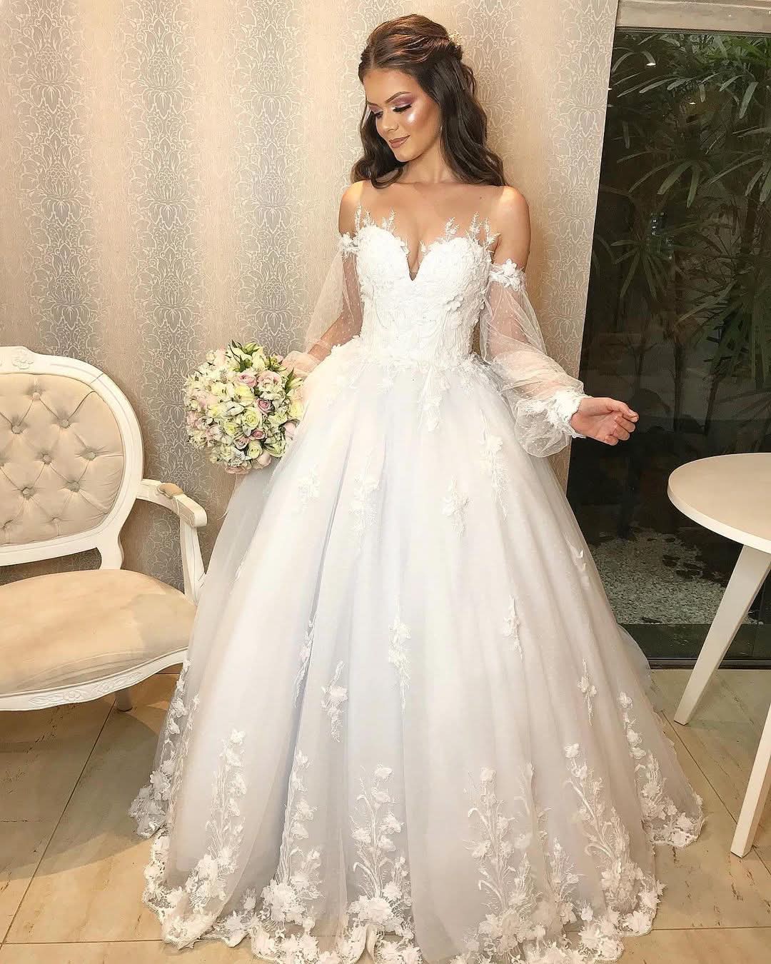 Elegant Long Princess Off-the-Shoulder Wedding Dress with Bubble Sleeves and Tulle BM bride