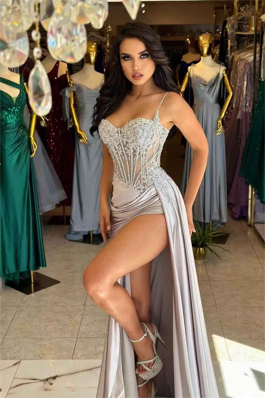 Exquisite Stain Spaghetti Strap Sleeveless Pleated Long Split Prom Dress With Embroidery
