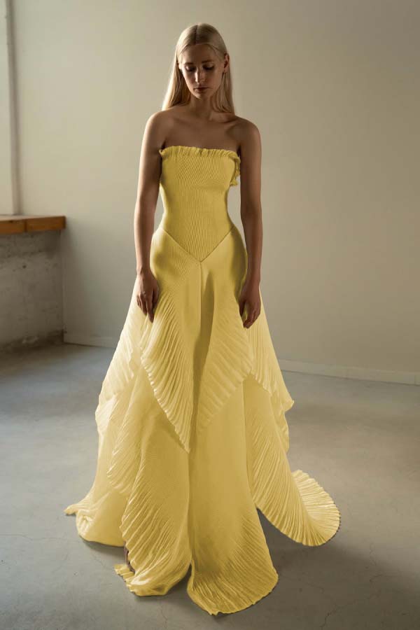 Chic Strapless Sleeveless Long Prom Dress With Ruffles Pleated