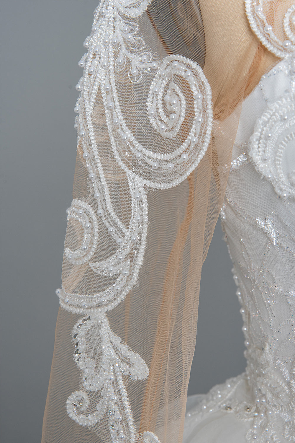 A-Line V-neck Hi-Lo Wedding Dress Open Back Ruffles Tulle With Appliques Lace BM bride