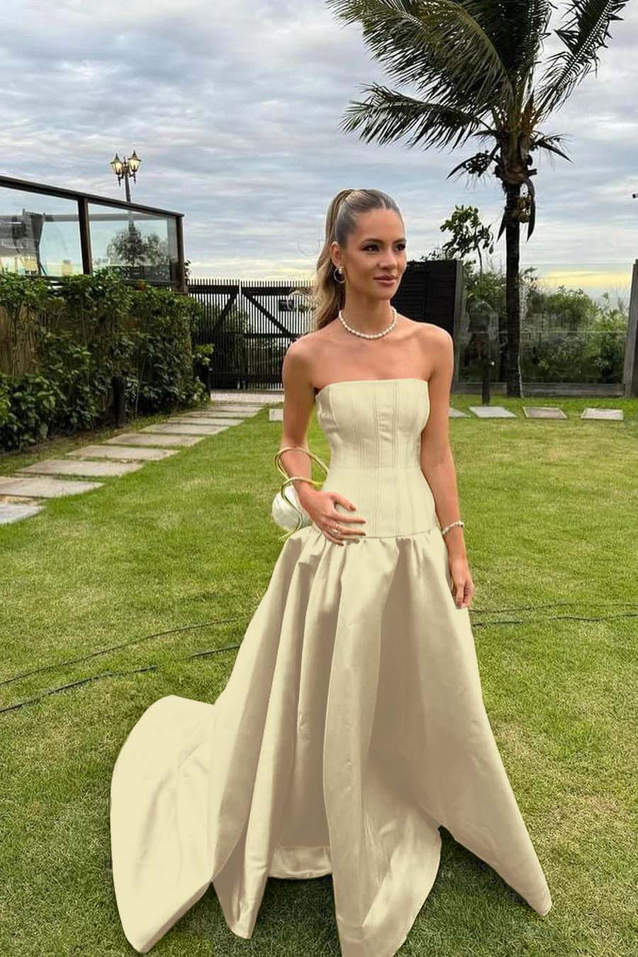 Chic Strapless Sleeveless Bateau Long Prom Dress With Pleated BMBRIDE
