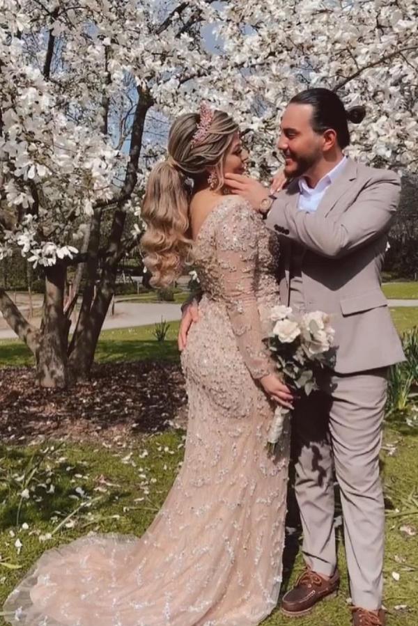 Stunning V-Neck Long Sleeve Mermaid Wedding Dress with Slit BM bride