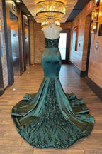 Sleeveless Halter Mermaid Unique Prom Dress Appliques With Beads