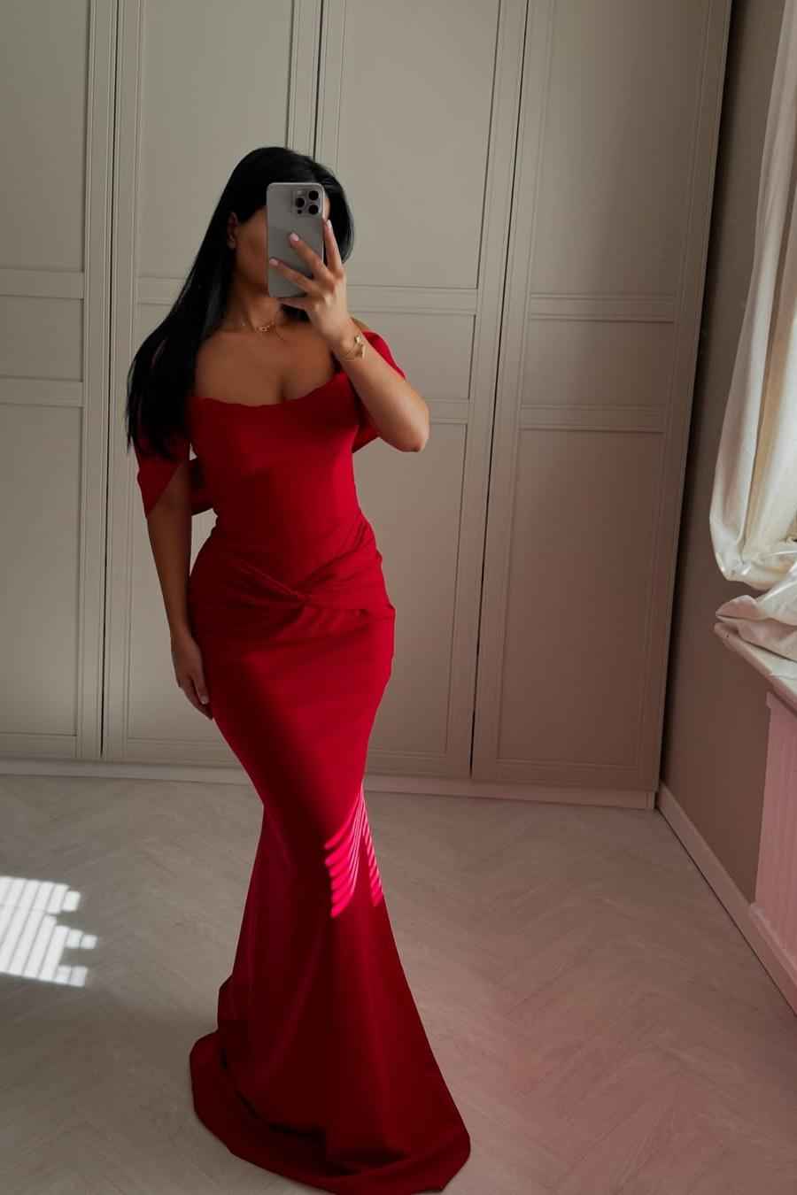 Off the Shoulder Sleeveless Long Mermaid Prom Dress With Pleated