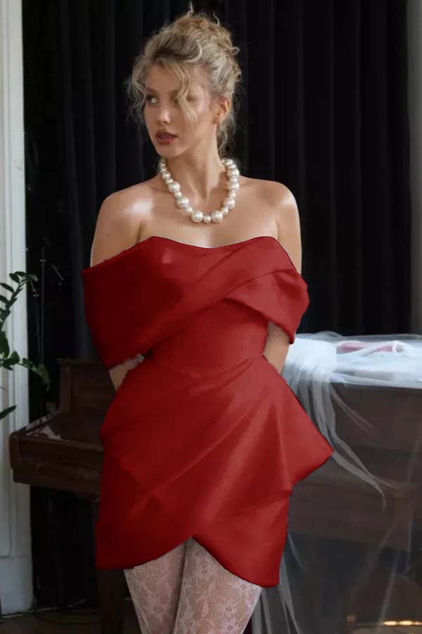 Stunning Off the Shoulder Sleeveless Short Prom Dress With Pleated