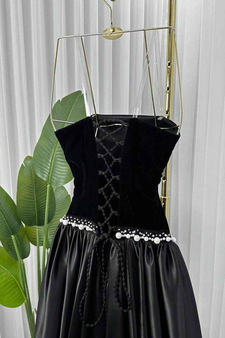 Black Strapless Sleeveless Long Prom Dress With Pleated Beading