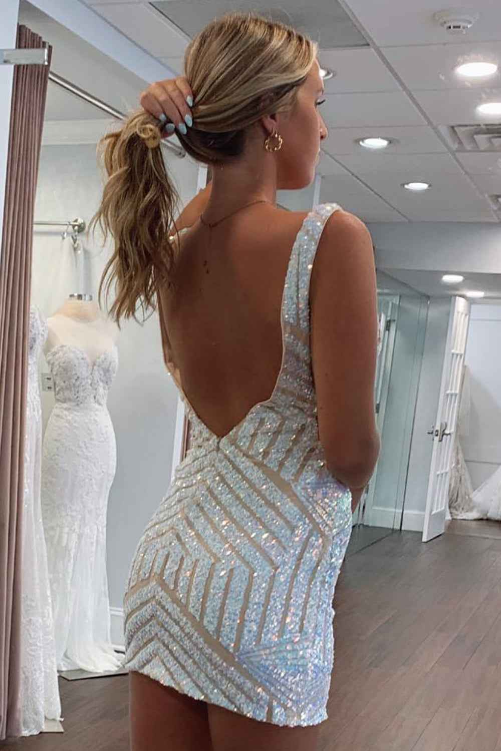 White Sequins V-Neck Tight Homecoming Dress Bmbride