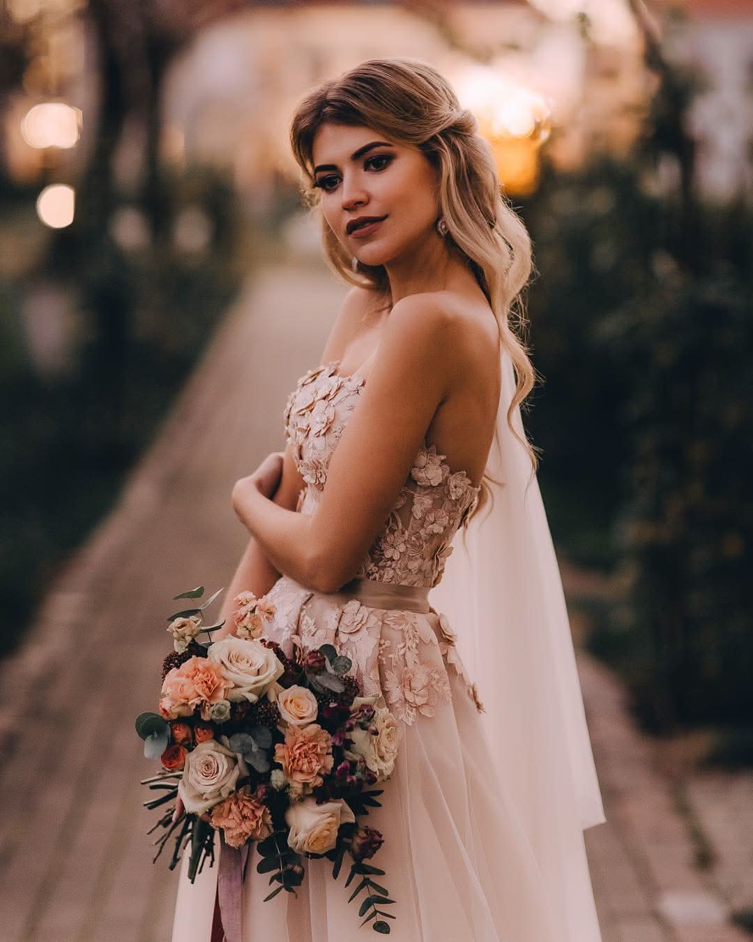 A-Line Sweetheart Tulle Long Wedding Dress with Lace Appliques BM bride