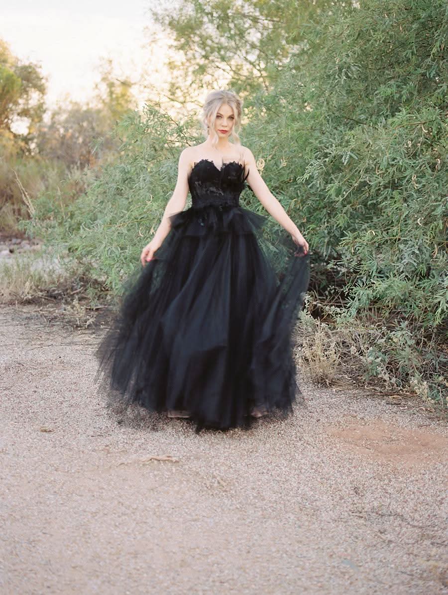 Classy Black Sweetheart Long Wedding Dress with Open Back and Lace Tulle BM bride