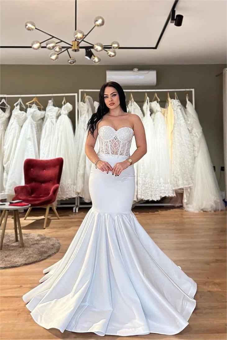 Elegant White Strapless Sleeveless Mermaid Long Prom Dress With Beading