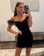 Chic Bodycon Sweetheart Black Lace Short Homecoming Dresses with Feather Accents BM bride