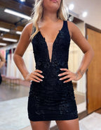 Deep V-Neck Bodycon Homecoming Dress with Applique BM bride
