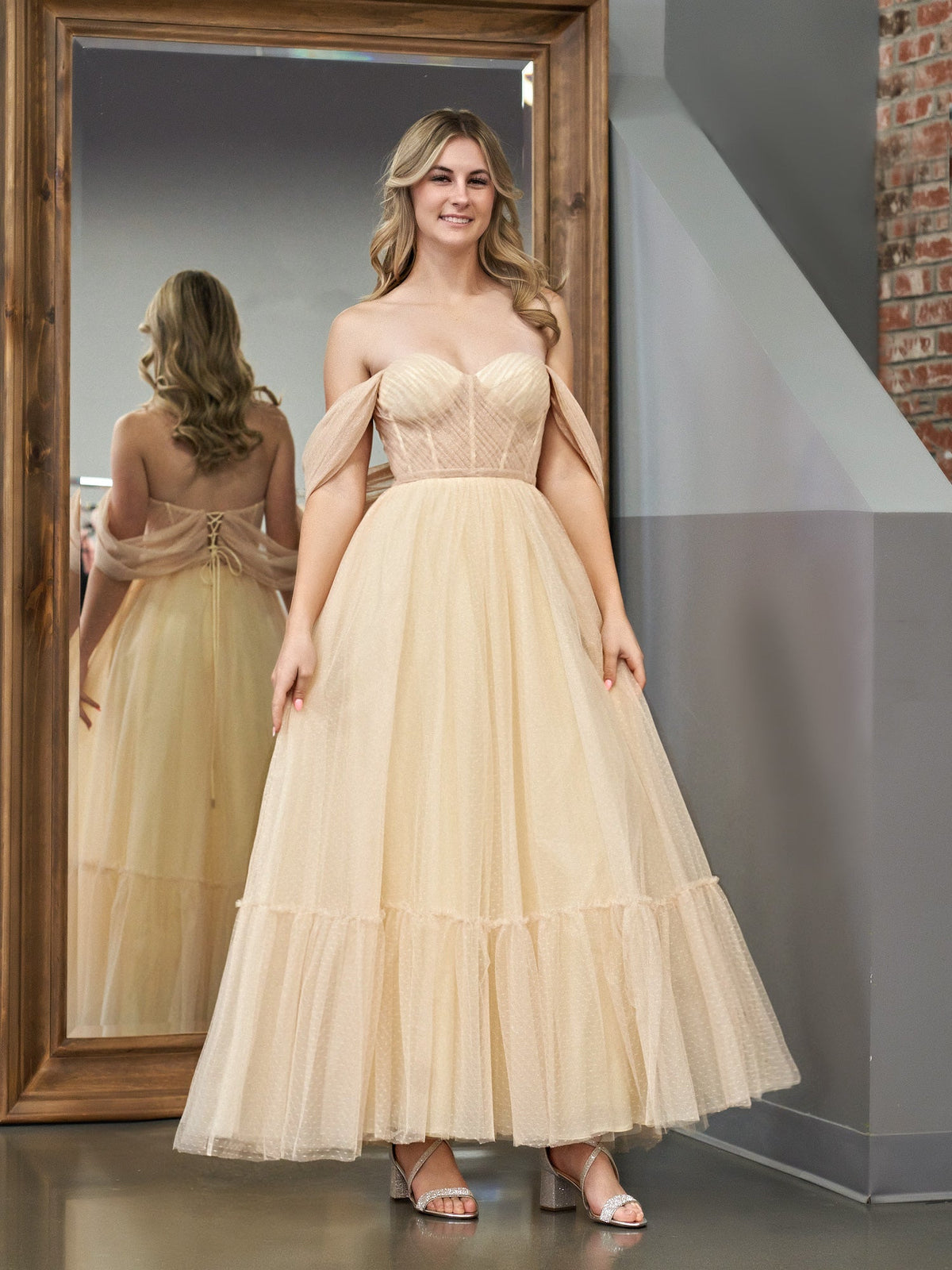 Exquisite A-Line Champagne Tulle Sweetheart Tea-Length Prom Dress BM bride