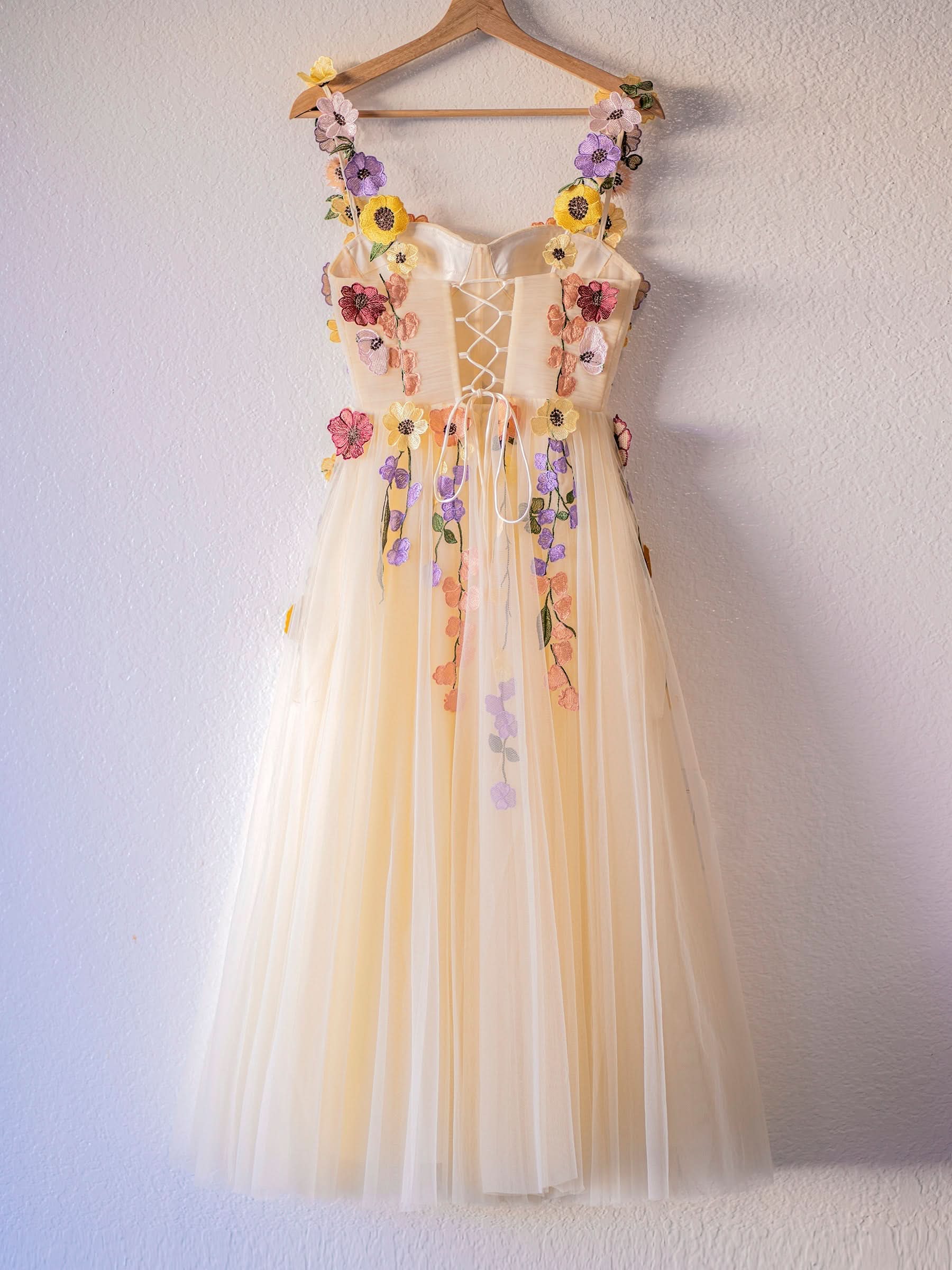 Enchanting 3D Flower Tulle Tea Length Prom Dress BM bride
