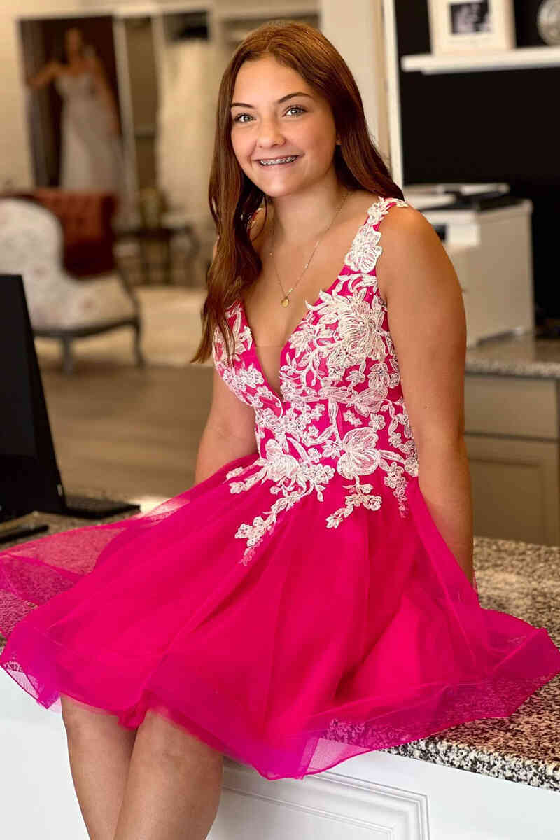 Elegant A-Line V-Neck Tulle Homecoming Dress with Beautiful Appliques BM bride