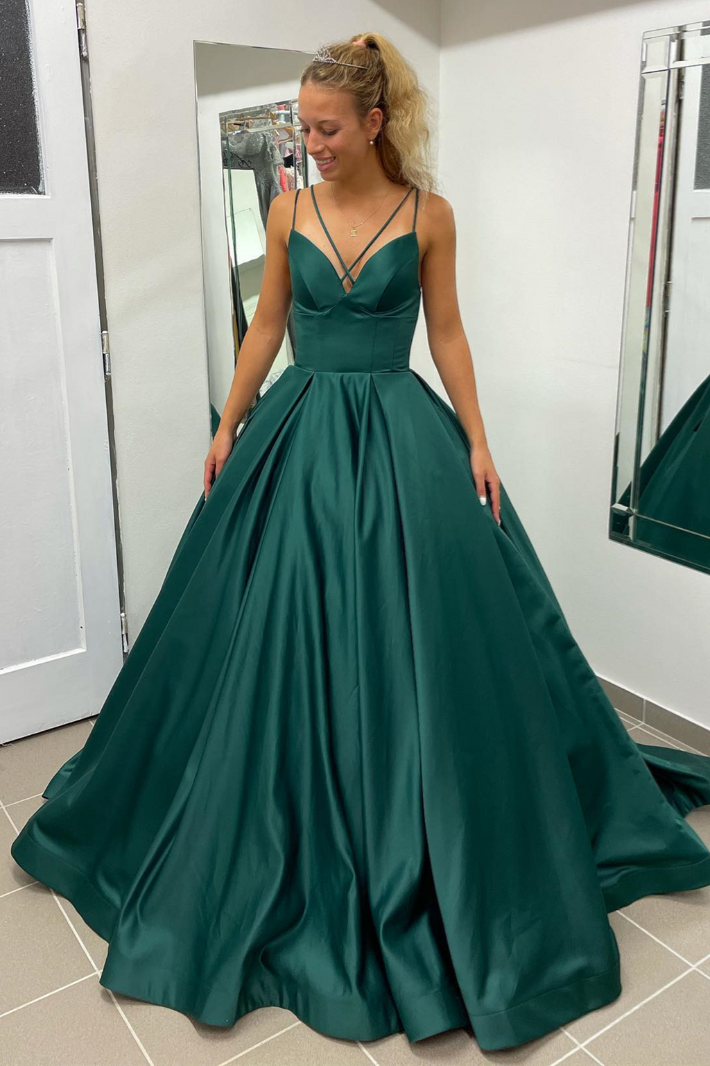 Stylish A-line Hunter Green V-Neck Satin Long Prom Dress BM bride