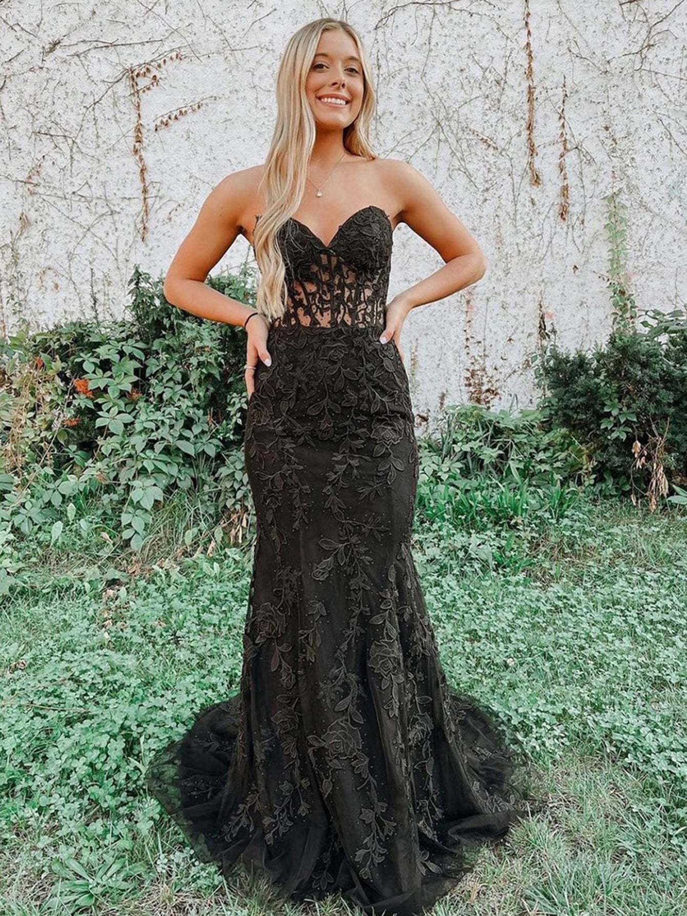 Glamorous Mermaid Strapless Lace Prom Dress with Appliques BM bride