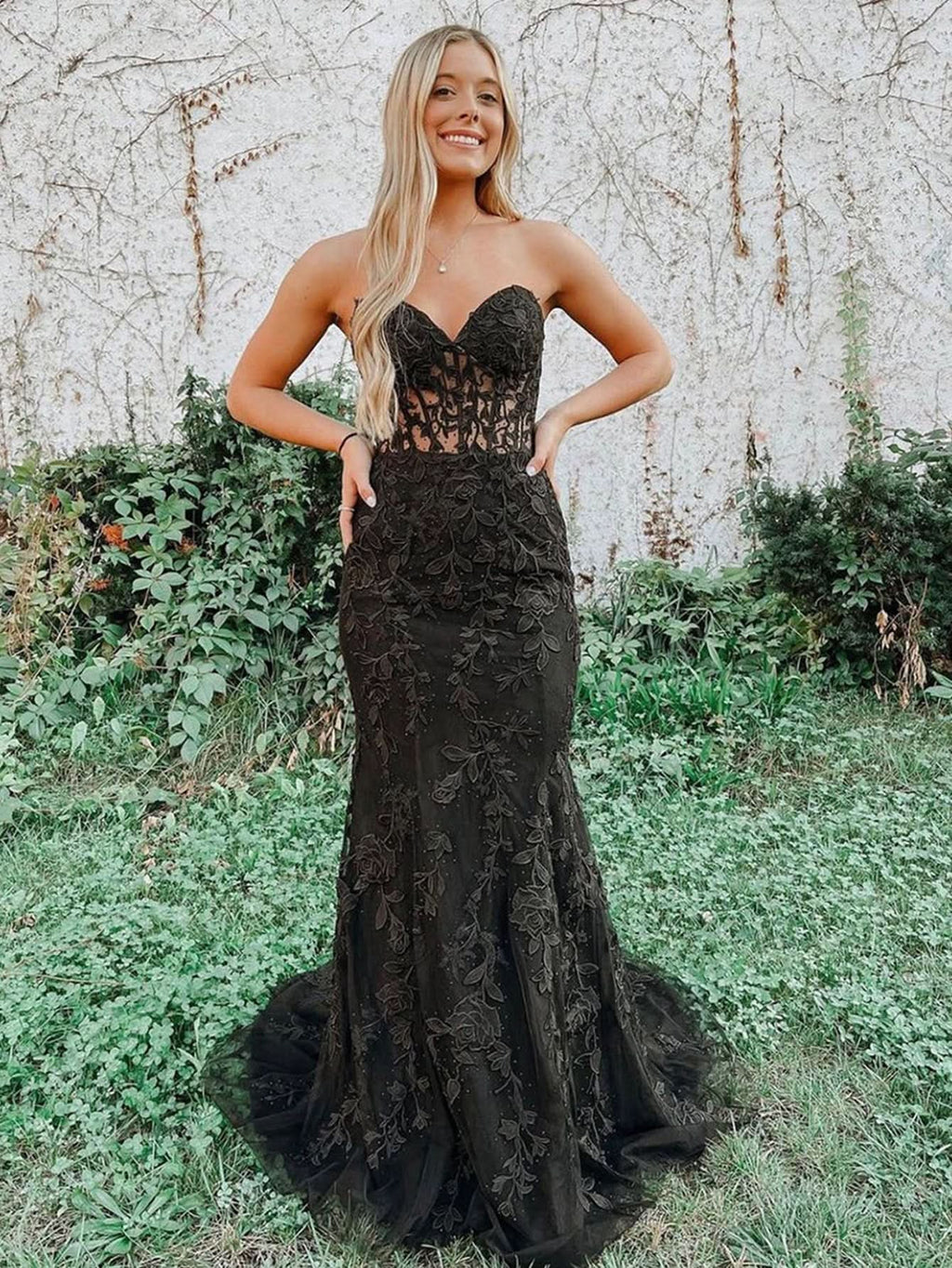 Glamorous Mermaid Strapless Lace Prom Dress with Appliques BM bride