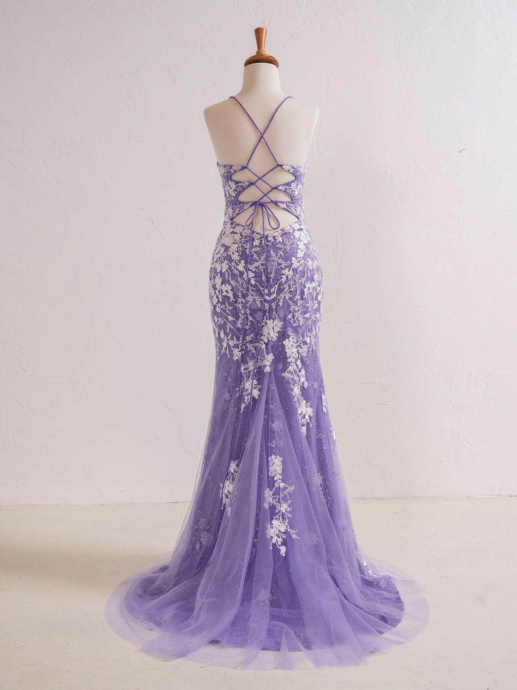 Chic Mermaid Spaghetti Straps Lace Prom Dress for an Elegant Evening Look BM bride