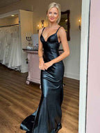 Sparkly Black Mermaid V Neck Backless Long Prom Evening Dress