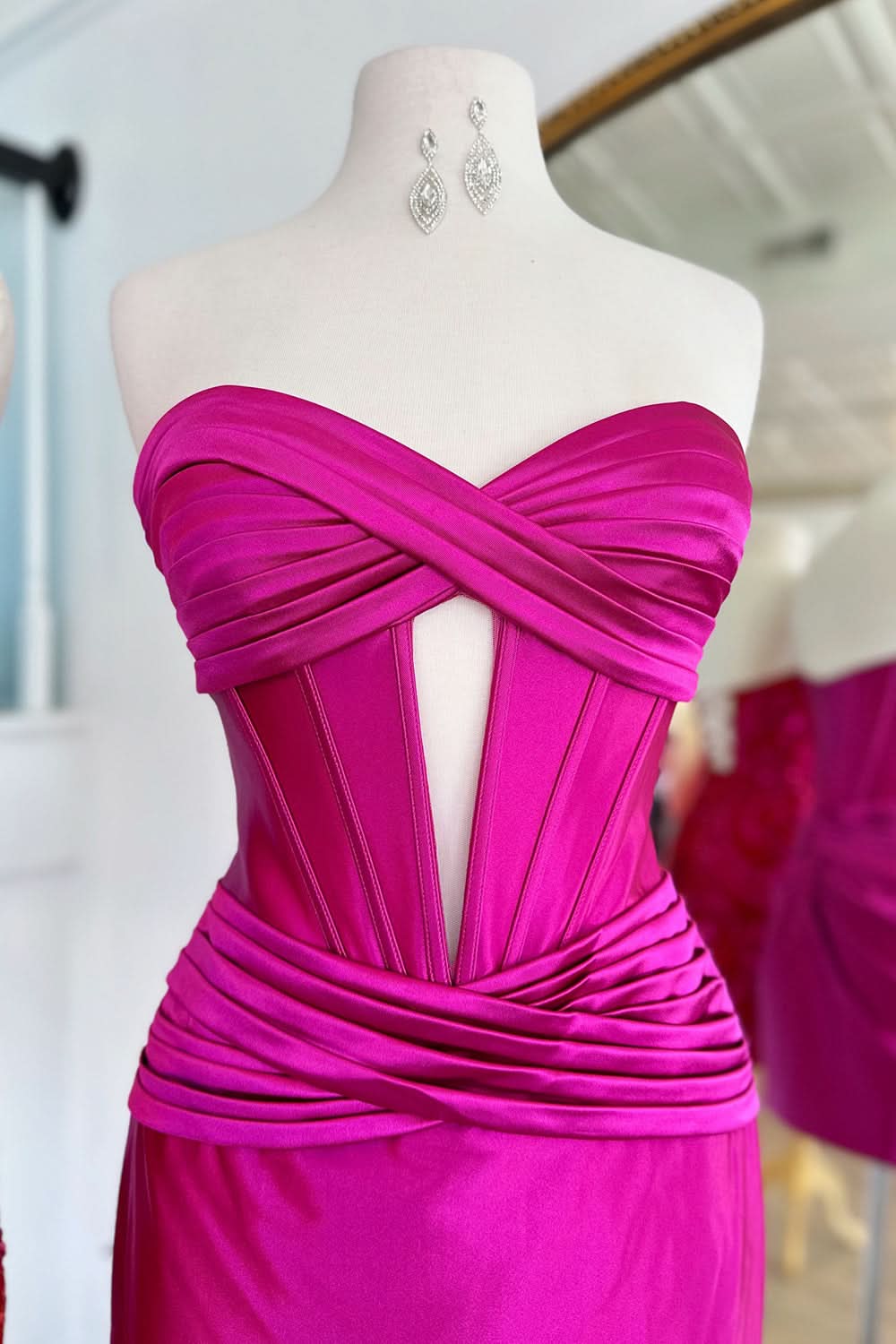 Simple Golden Corset Strapless Tight Short Homecoming Dress Bmbride