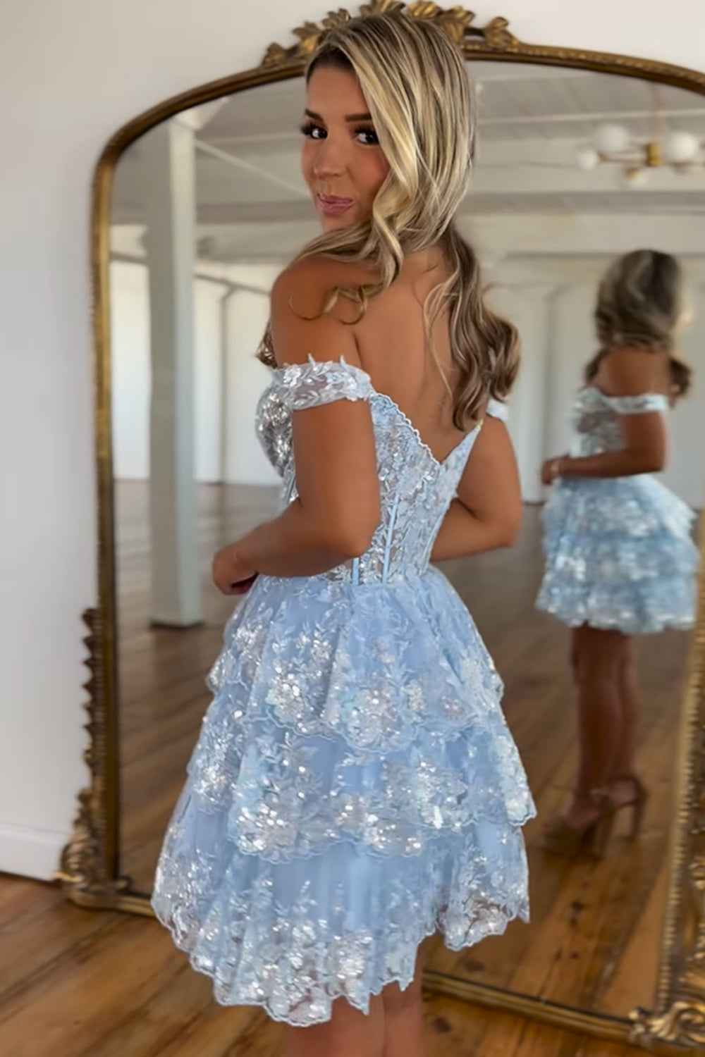 Sparkly A-Line Black Tiered Short Homecoming Prom Dress with Lace