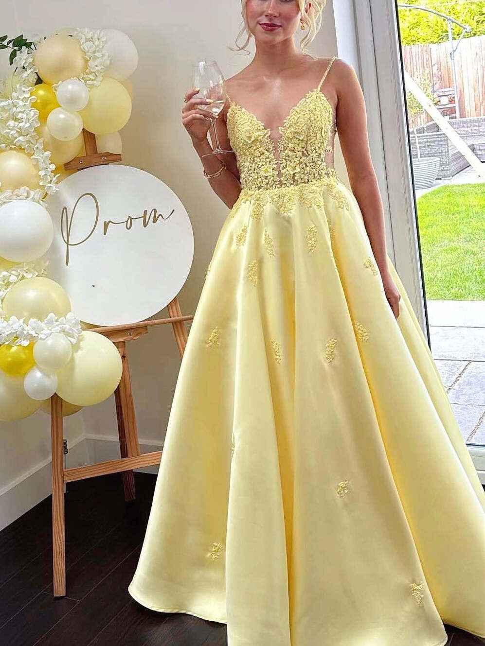 Yellow Floral Appliqu¡§| Satin A-Line Long Prom Dress