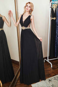 Straps Deep V Neck Sleeveless Beadings Long Prom Black Dress With Crystals