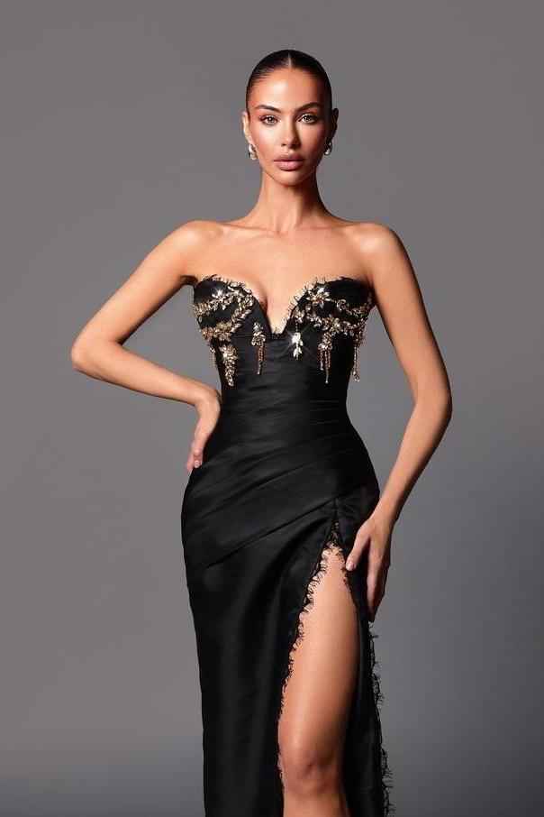 Chic Black Strapless Sleeveless Mermaid Beadings Long Prom Dress With Split