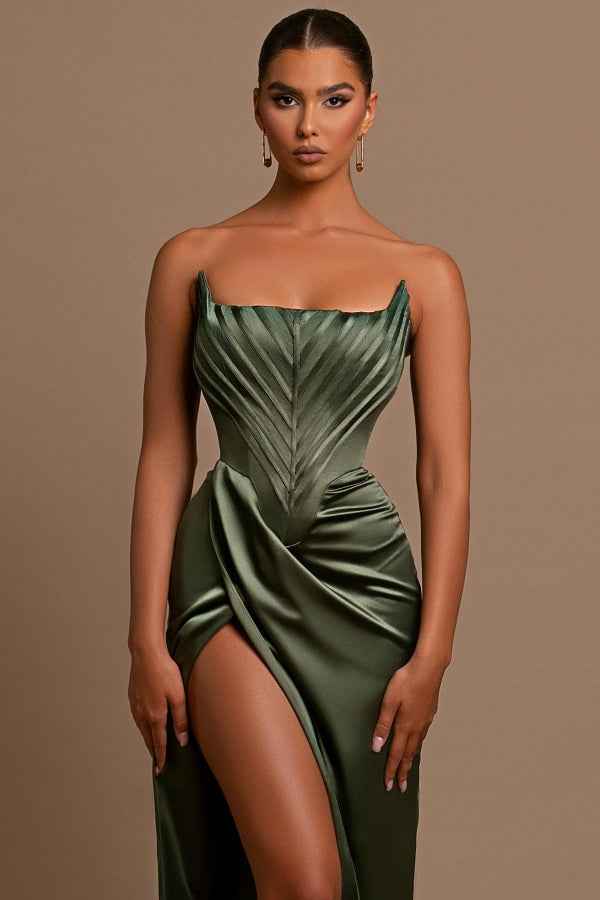Attractive Green Sleeveless Pleated Mermaid Prom Dress With Split