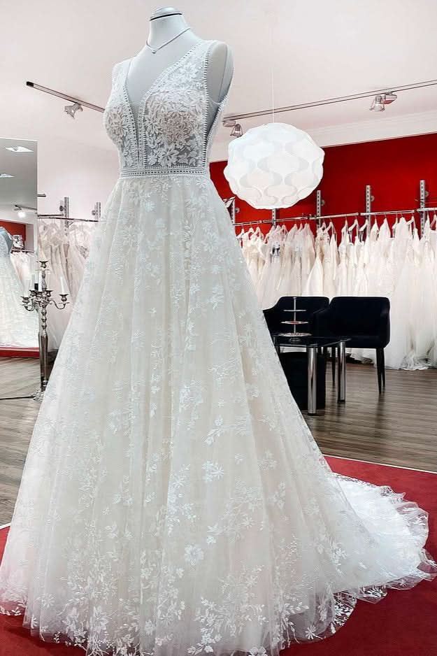 Beautiful Long Wedding Dress With A-Line Appliques Tulle Lace Open Back Design BM bride